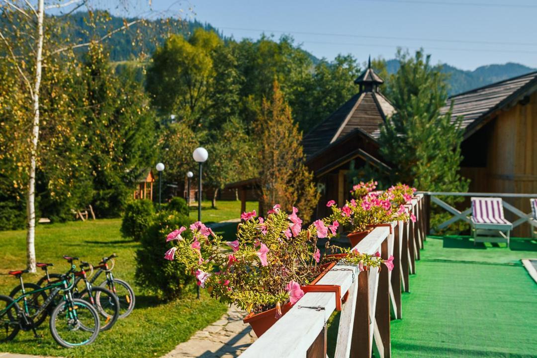 Gorycvit Hotel Verkhniy Yasenov Exterior foto