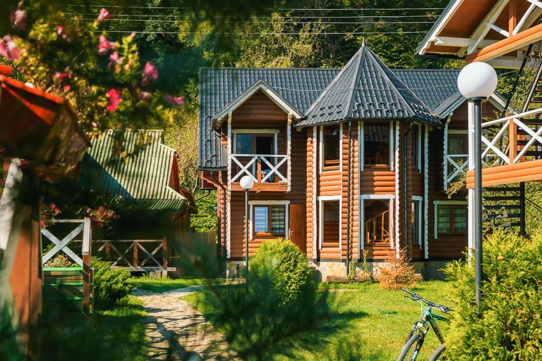 Gorycvit Hotel Verkhniy Yasenov Exterior foto
