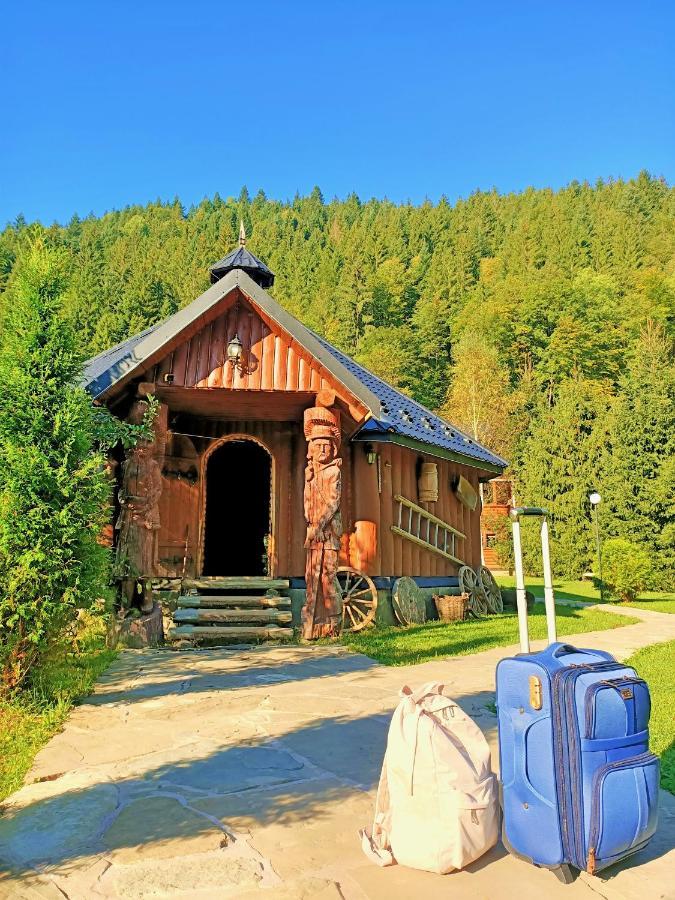 Gorycvit Hotel Verkhniy Yasenov Exterior foto
