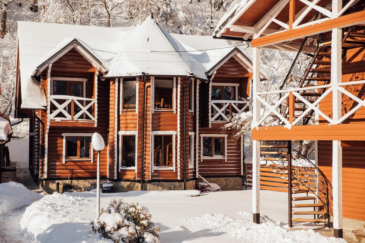 Gorycvit Hotel Verkhniy Yasenov Exterior foto
