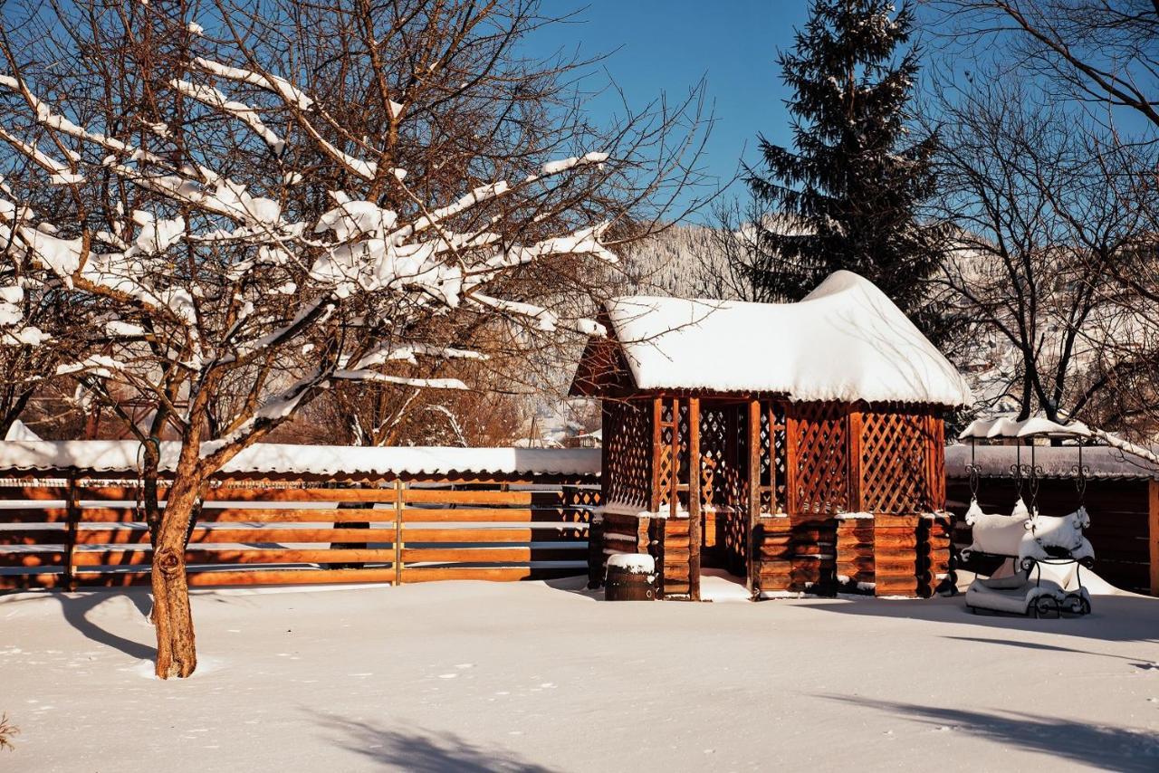 Gorycvit Hotel Verkhniy Yasenov Exterior foto